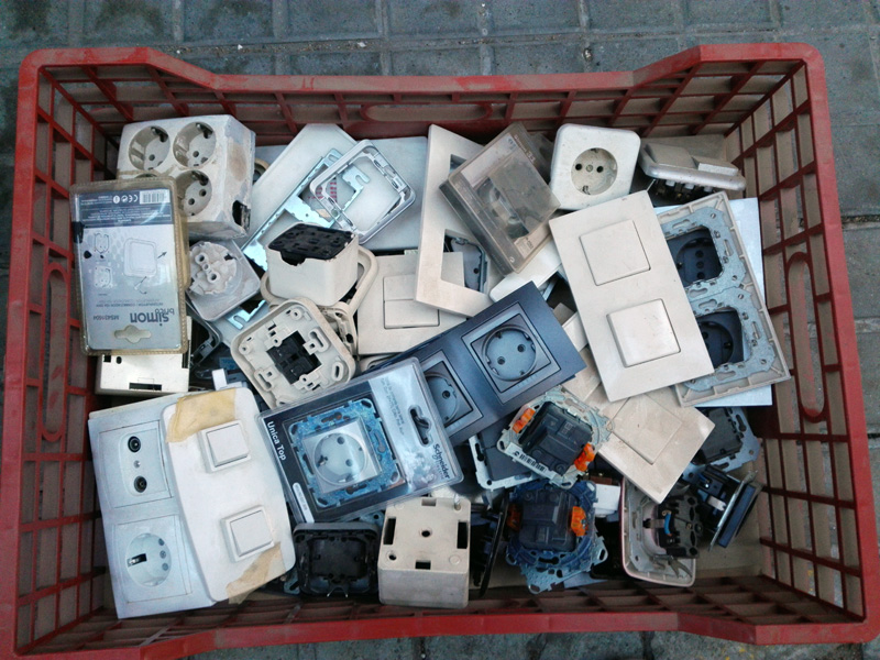 material ferreteria griferia electricidad consultar modelos y cantidades